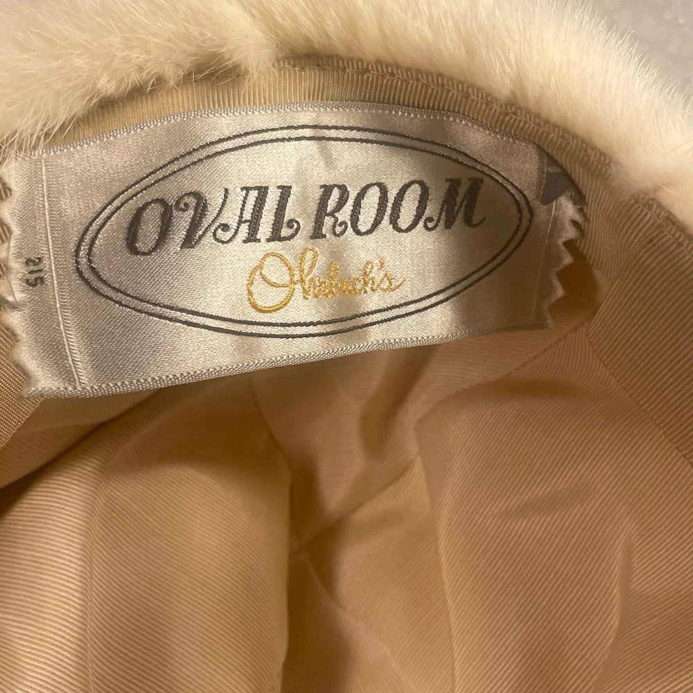 VINTAGE Cream Fur Hat from ORBACH’S OVAL ROOM 50’s -60’s.  Likely Mink.